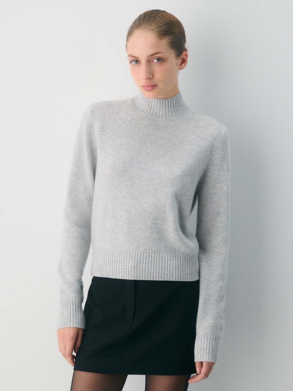 Babaton Small wool/Cashmere Light Gray Mock Neck Women's Sweater
